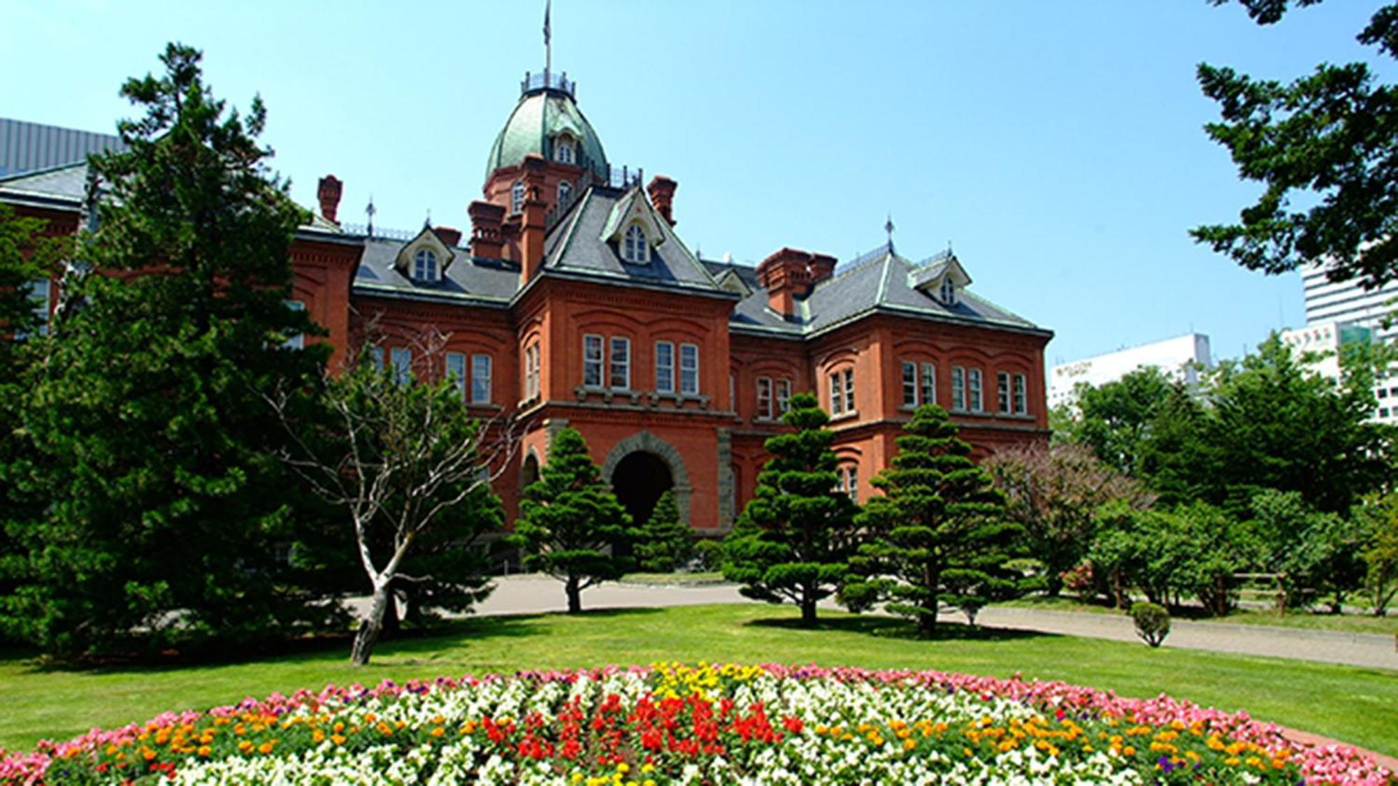 Toyoko Inn Hokkaido Sapporo-Eki Nishi-Guchi Hokudai Mae מראה חיצוני תמונה