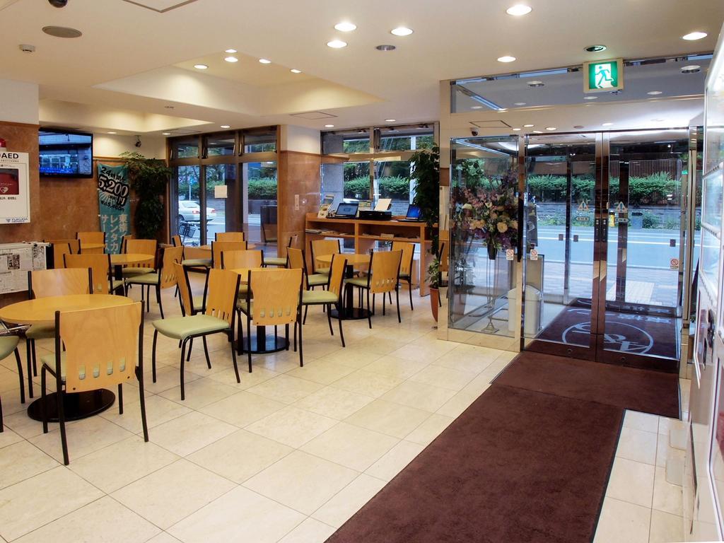 Toyoko Inn Hokkaido Sapporo-Eki Nishi-Guchi Hokudai Mae מראה חיצוני תמונה