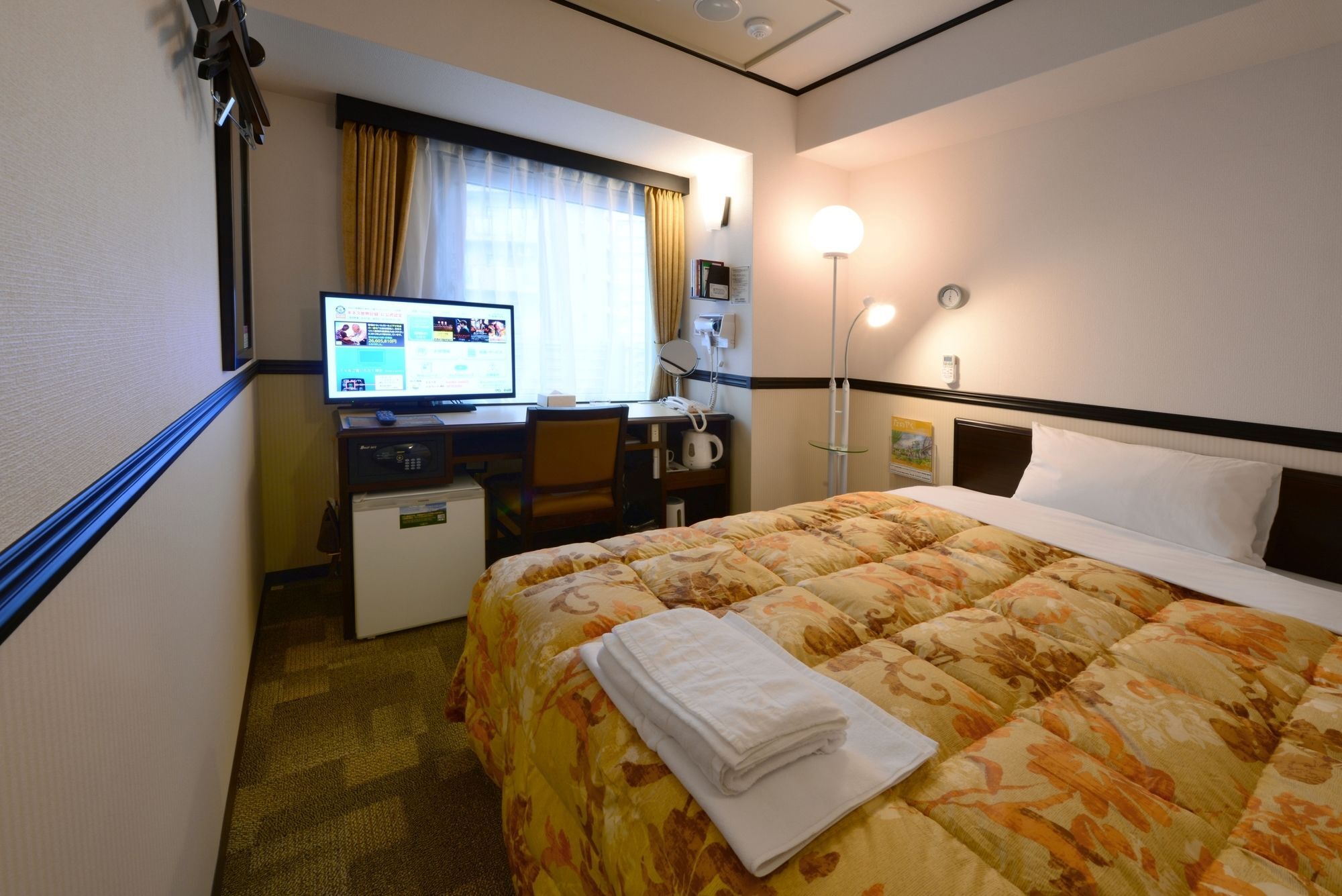 Toyoko Inn Hokkaido Sapporo-Eki Nishi-Guchi Hokudai Mae מראה חיצוני תמונה